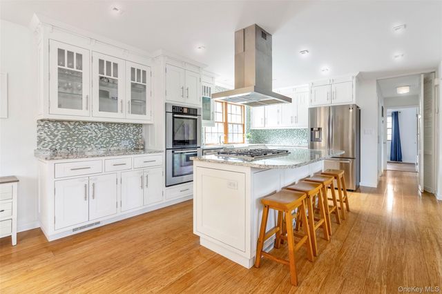 350 Eastwood Drive, Cutchogue, NY 11935