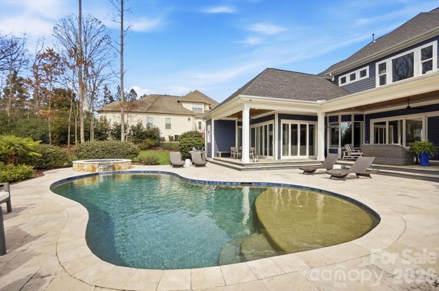 13124 Davidson Park Drive, Davidson, NC 28036