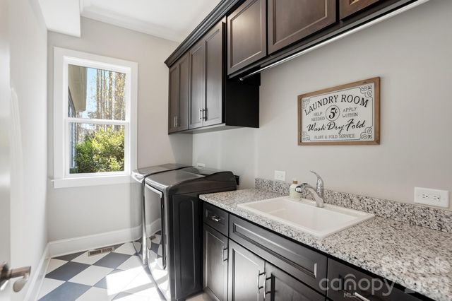 13124 Davidson Park Drive, Davidson, NC 28036