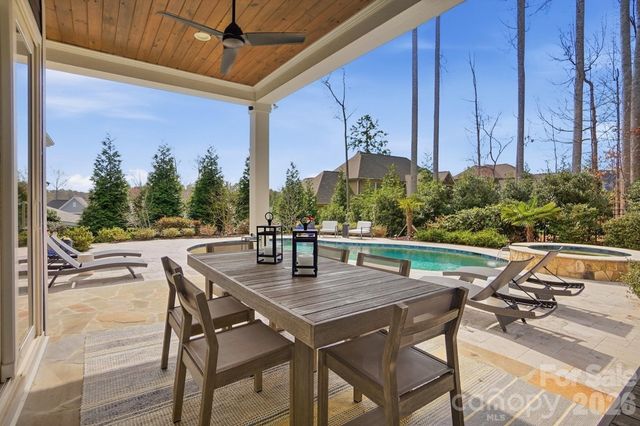 13124 Davidson Park Drive, Davidson, NC 28036