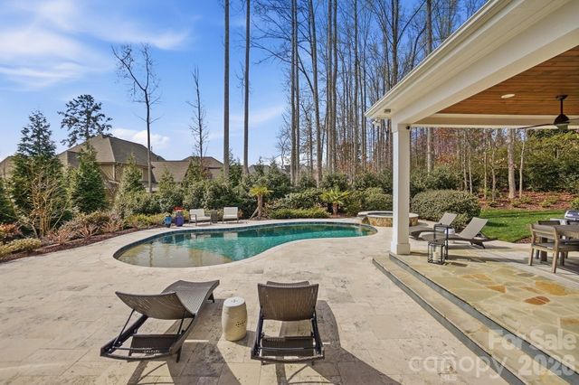 13124 Davidson Park Drive, Davidson, NC 28036