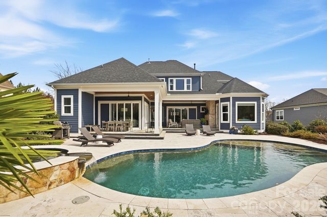 13124 Davidson Park Drive, Davidson, NC 28036