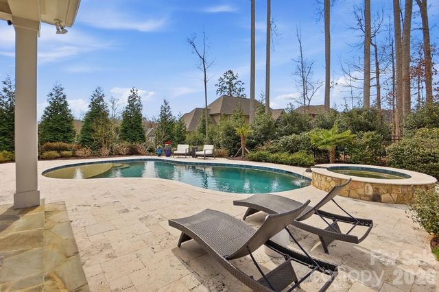 13124 Davidson Park Drive, Davidson, NC 28036