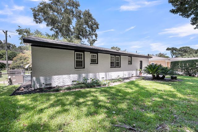 1129 Quail Drive, Charleston, SC 29412