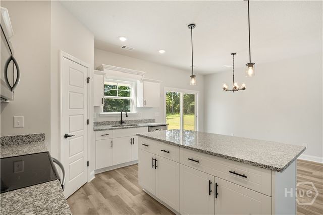 337 Crosswinds Dr, Rincon, GA 31326