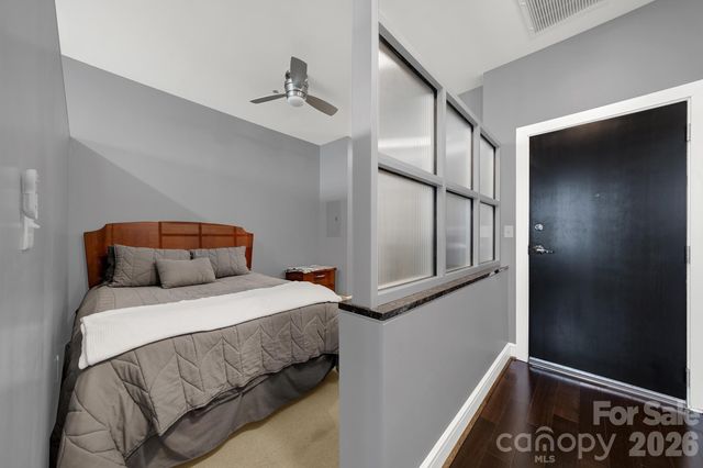 333 W Trade Street 2701, Charlotte, NC 28202