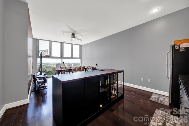 333 W Trade Street 2701, Charlotte, NC 28202