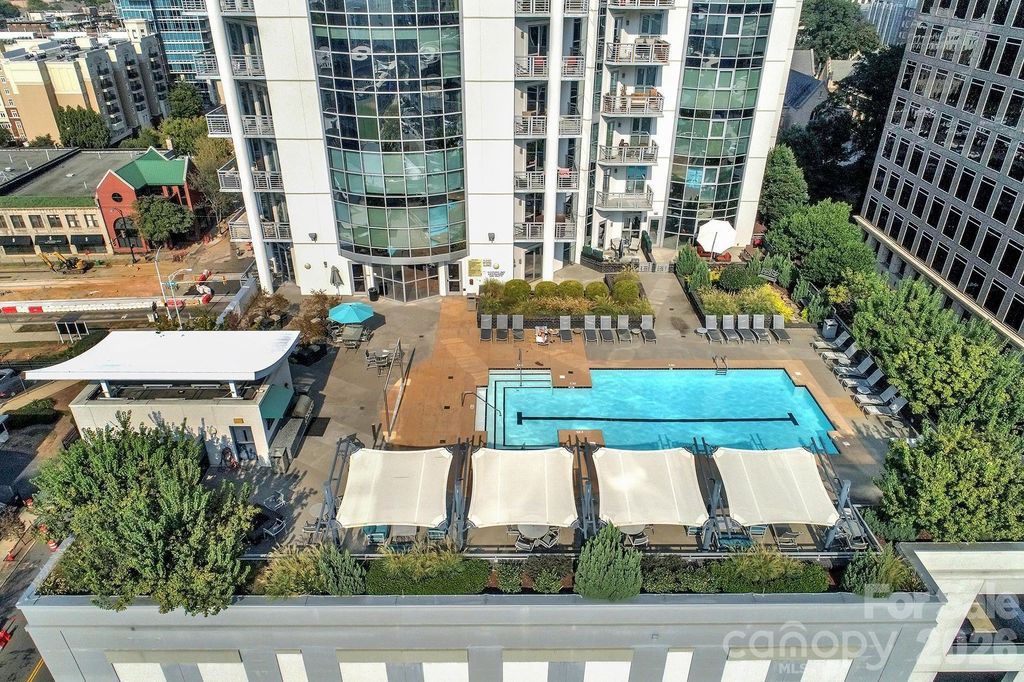 333 W Trade Street 2701, Charlotte, NC 28202