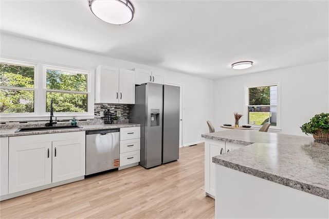 13509 Belmeade Avenue, Grandview, MO 64030