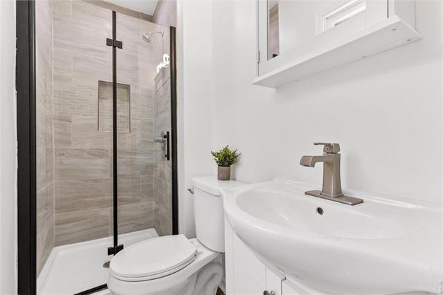 13509 Belmeade Avenue, Grandview, MO 64030