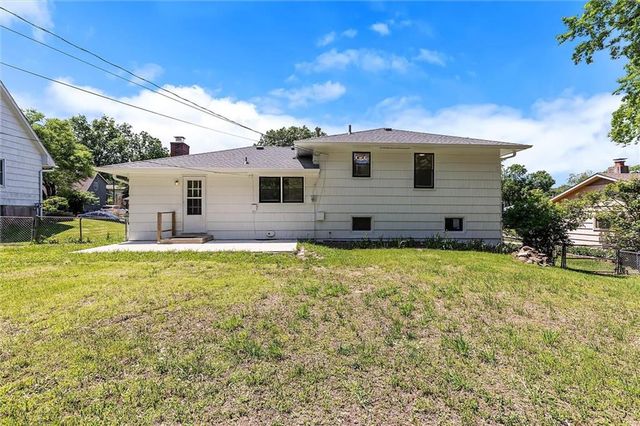 13509 Belmeade Avenue, Grandview, MO 64030