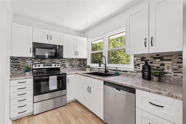 13509 Belmeade Avenue, Grandview, MO 64030