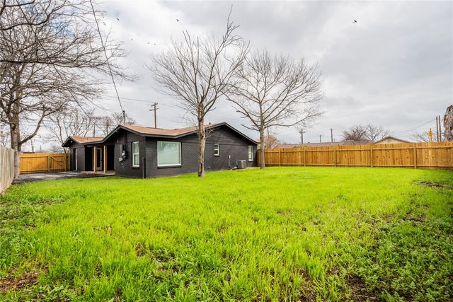 7104 Twin Crest DR, Austin, TX 78752