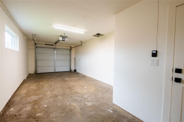 7104 Twin Crest DR, Austin, TX 78752