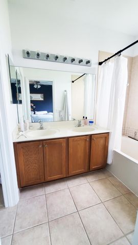 3051 Laurel Ridge Circle, Riviera Beach, FL 33404