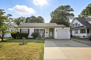 1739 S Garrison Avenue, Carthage, MO 64836