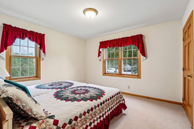 462 Deerwood COURT, Grafton, WI 53024