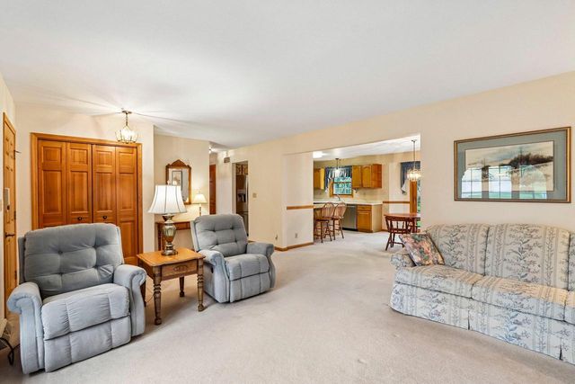 462 Deerwood COURT, Grafton, WI 53024
