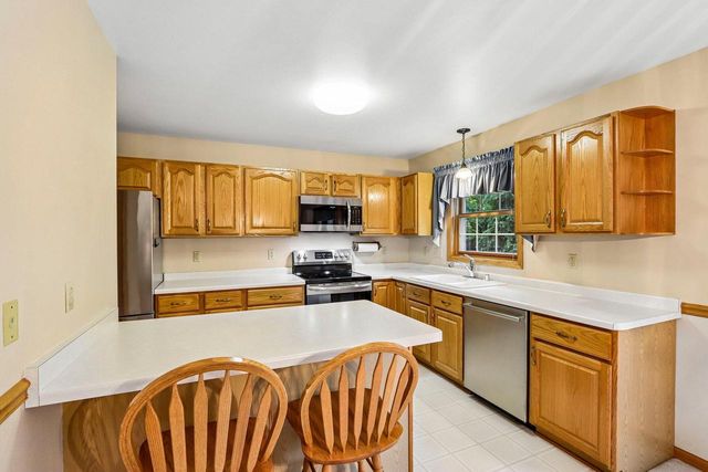 462 Deerwood COURT, Grafton, WI 53024