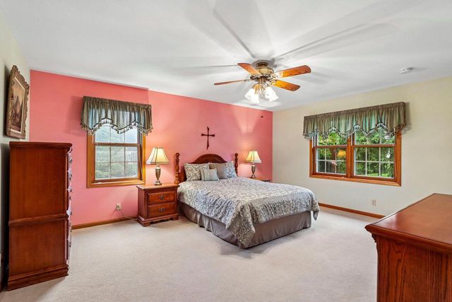 462 Deerwood COURT, Grafton, WI 53024