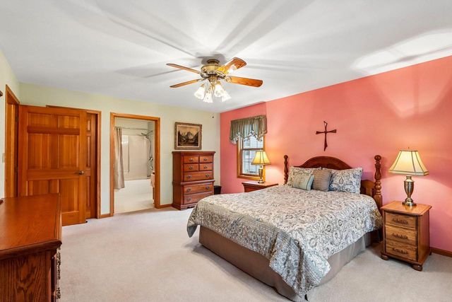 462 Deerwood COURT, Grafton, WI 53024