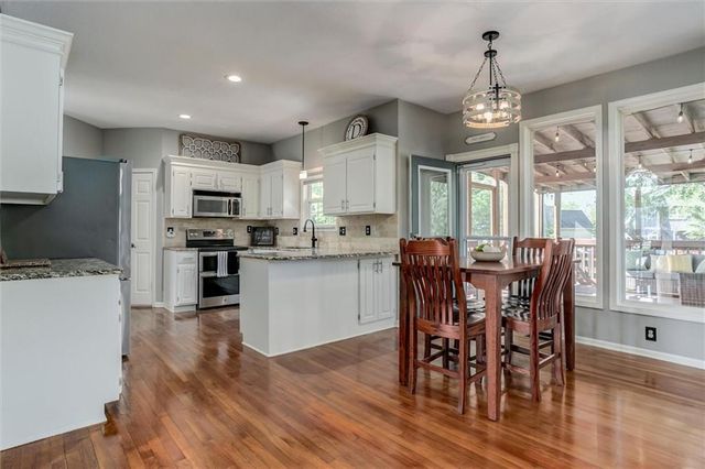 991 N Marion Street, Olathe, KS 66061