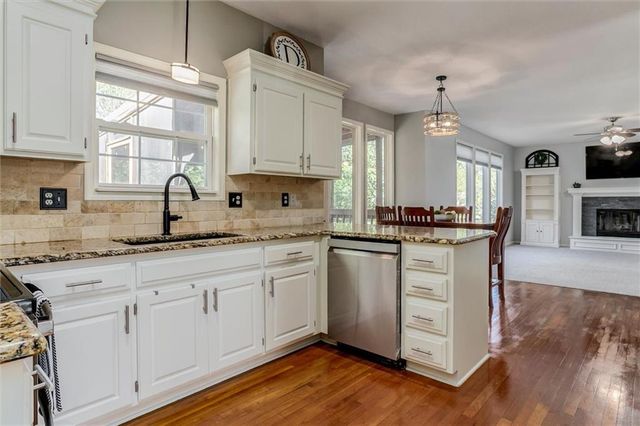 991 N Marion Street, Olathe, KS 66061
