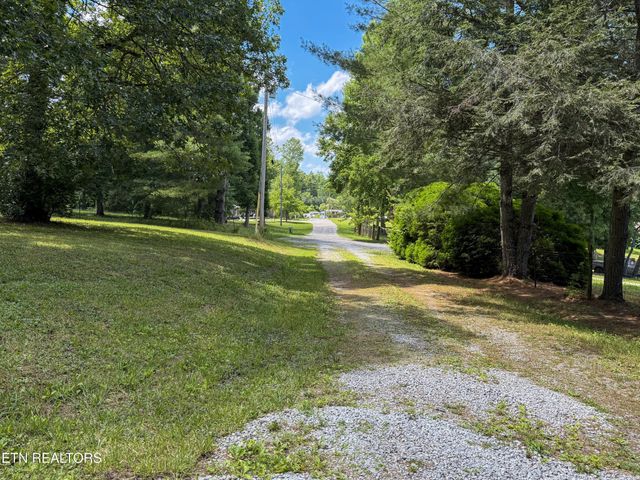 102 Skyline Court, Crossville, TN 38572