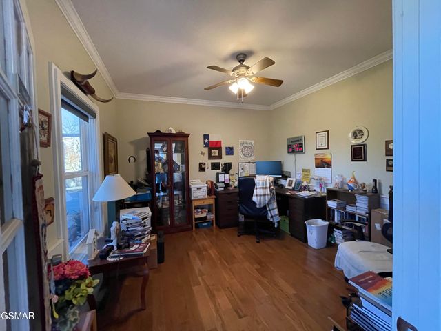 120 County Line Road, Dandridge, TN 37725