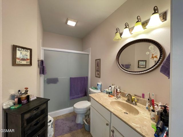 120 County Line Road, Dandridge, TN 37725