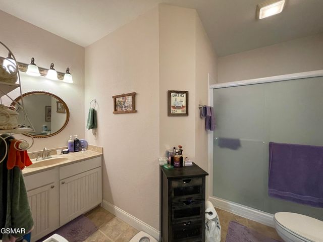 120 County Line Road, Dandridge, TN 37725