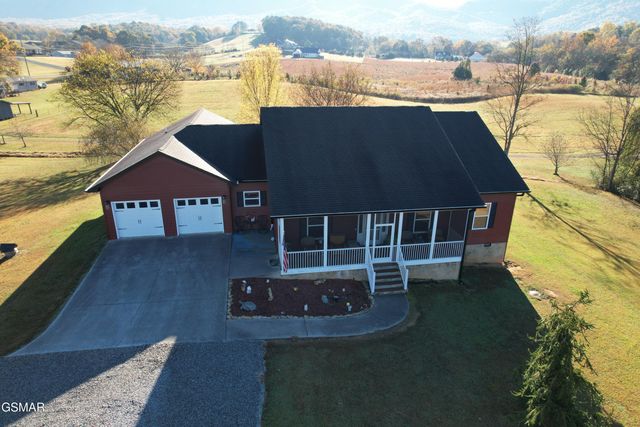 120 County Line Road, Dandridge, TN 37725
