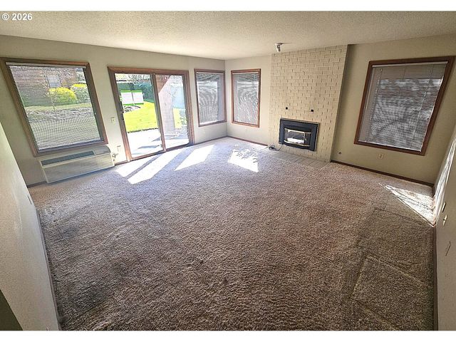 14875 Ne SACRAMENTO St 142, Portland, OR 97230