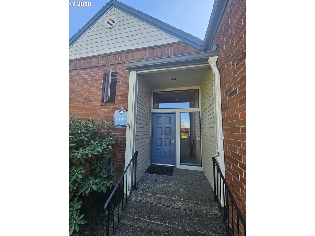 14875 Ne SACRAMENTO St 142, Portland, OR 97230