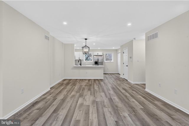 2 EIGHTH AVE, Wilmimgton, DE 19805