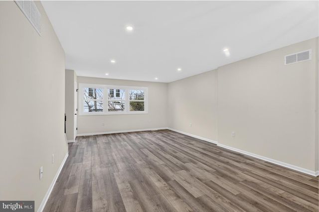 2 EIGHTH AVE, Wilmimgton, DE 19805