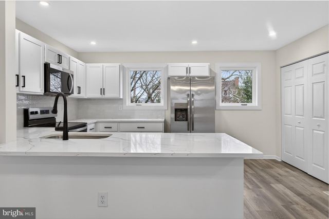 2 EIGHTH AVE, Wilmimgton, DE 19805