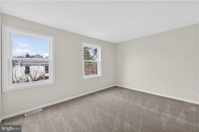 2 EIGHTH AVE, Wilmimgton, DE 19805