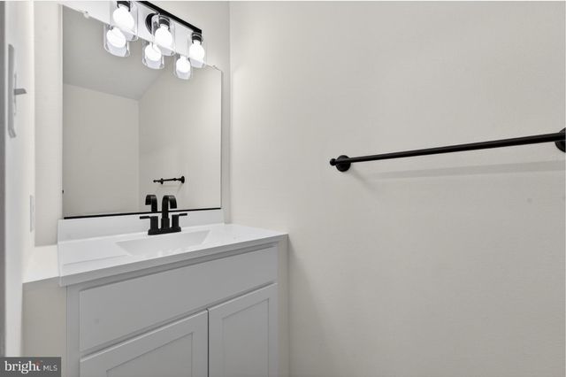 2 EIGHTH AVE, Wilmimgton, DE 19805