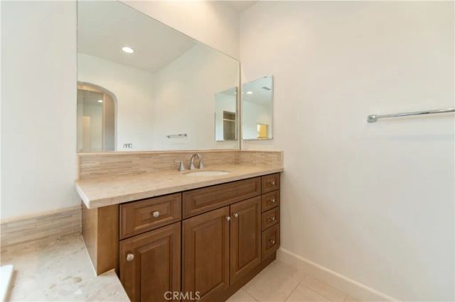 105 Tomato, Irvine, CA 92618