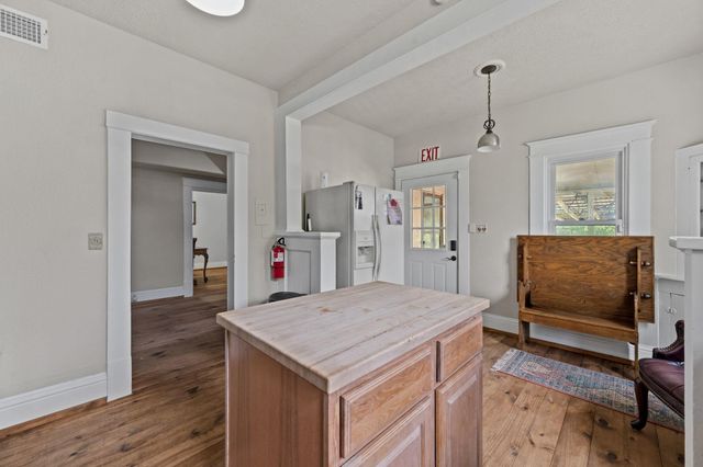 1005 W Clayton Street, Dayton, TX 77535