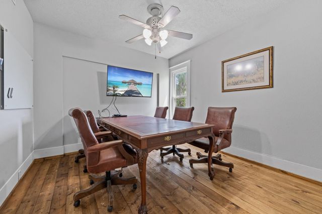 1005 W Clayton Street, Dayton, TX 77535