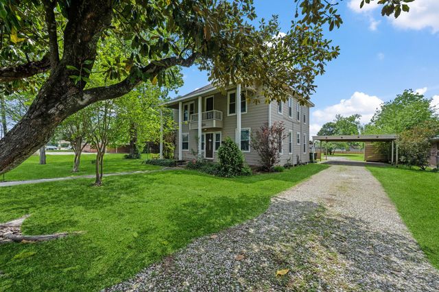 1005 W Clayton Street, Dayton, TX 77535