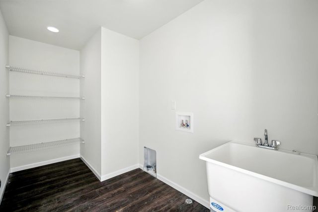 5740 Copper Tree Park, Waterford Charter Township, MI 48327