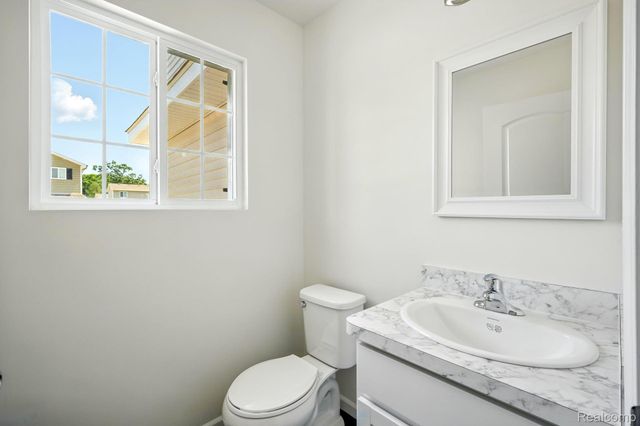 5740 Copper Tree Park, Waterford Charter Township, MI 48327