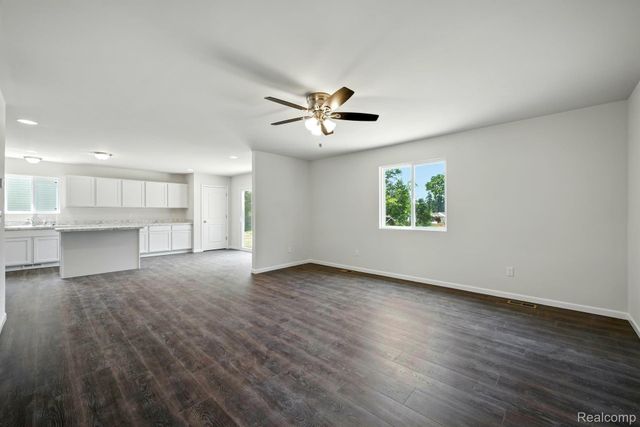 5740 Copper Tree Park, Waterford Charter Township, MI 48327