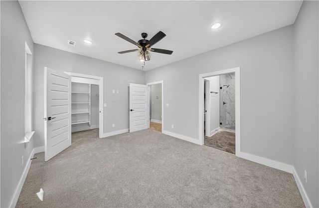 10 Bankfoot Lane, Bella Vista, AR 72715