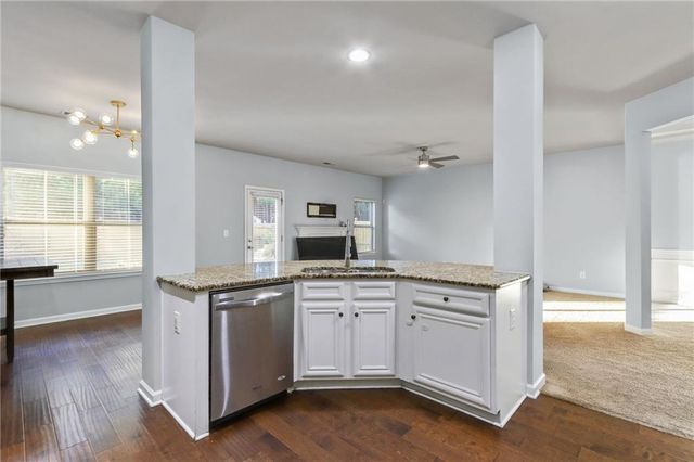 962 Dorsey Place Court, Lawrenceville, GA 30045