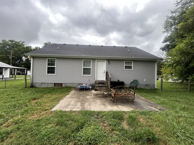207 N Collins St, Tullahoma, TN 37388