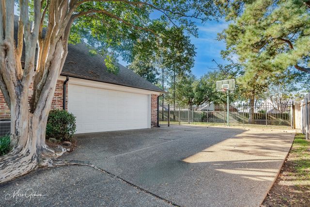 11180 Heritage Oaks Circle, Shreveport, LA 71106